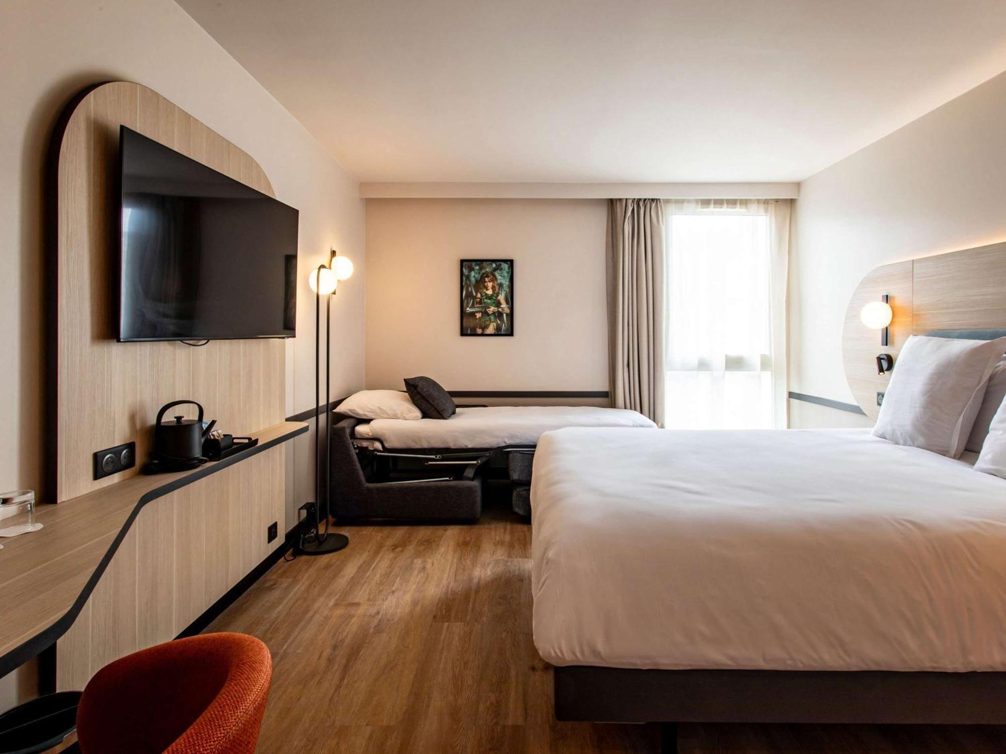 เมอร์เคียว อ็องกูเลิม - โฮเทล เดอ ฟร้องซ์ Hotel อองกูแลม ภายนอก รูปภาพ