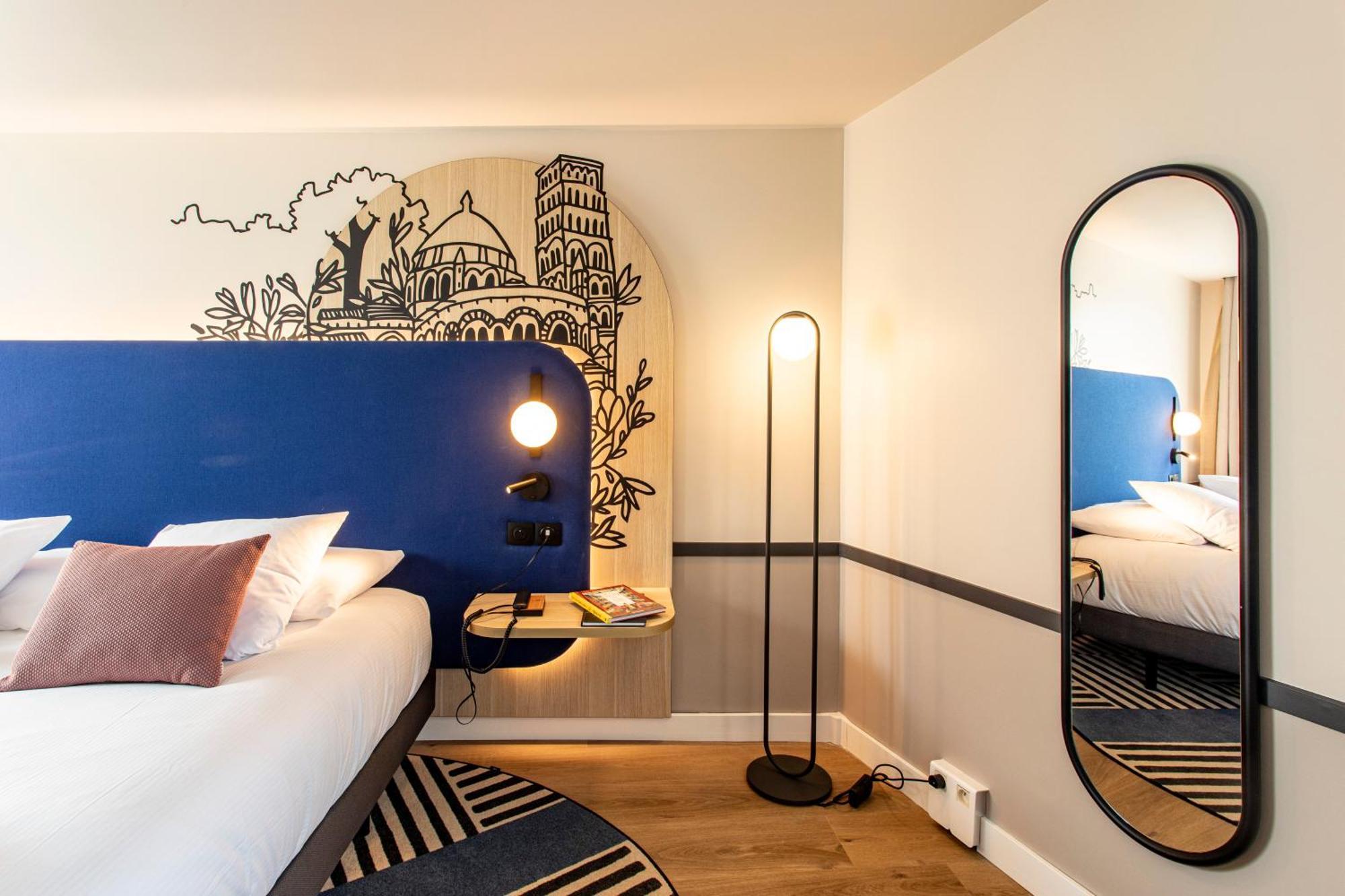 เมอร์เคียว อ็องกูเลิม - โฮเทล เดอ ฟร้องซ์ Hotel อองกูแลม ภายนอก รูปภาพ